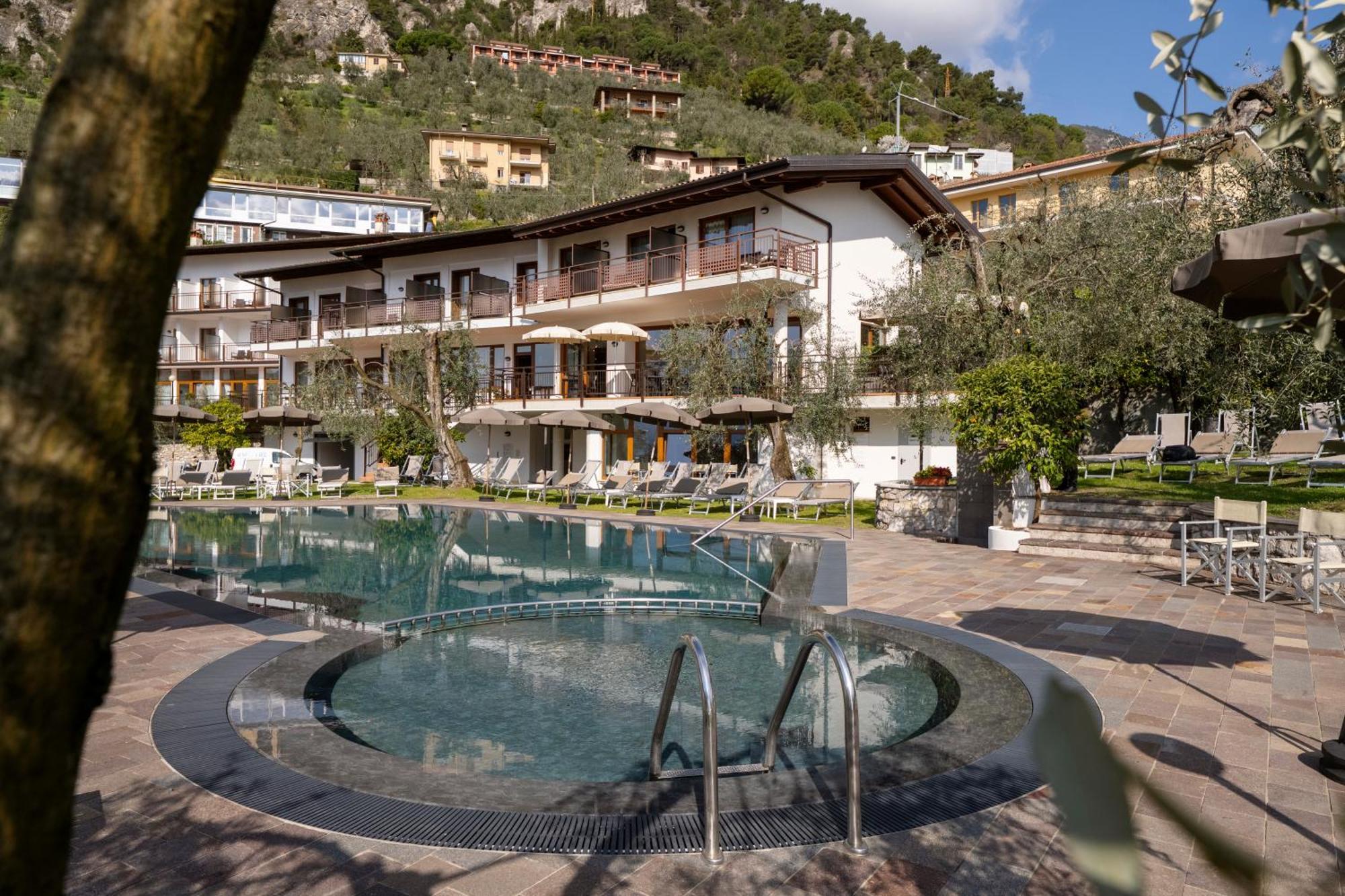 Hotel Coste Limone sul Garda Buitenkant foto