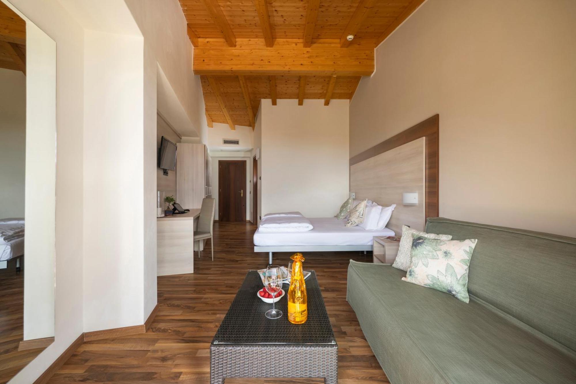 Hotel Coste Limone sul Garda Buitenkant foto